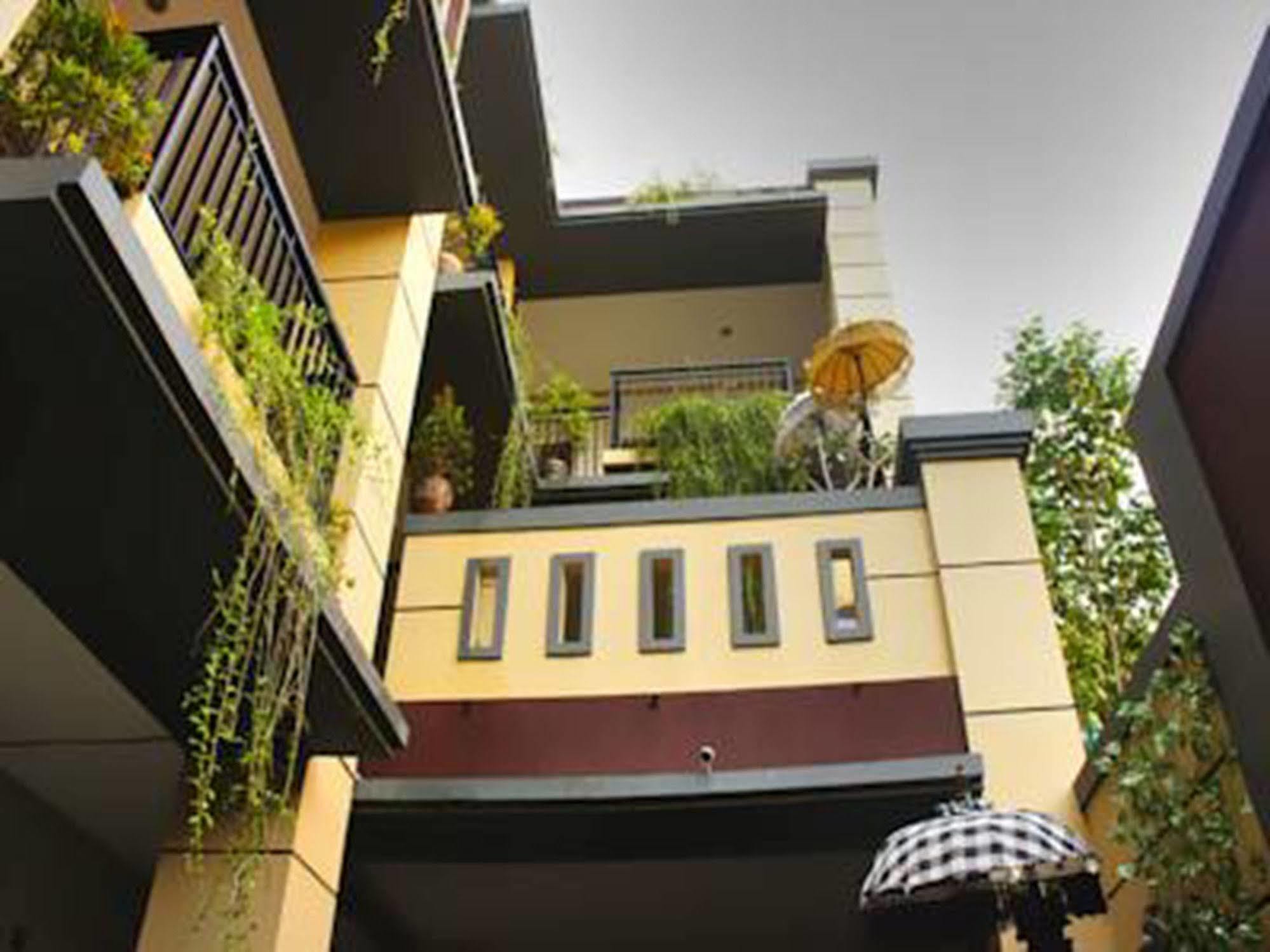 Graha Chania Legian Kuta Lombok Exterior foto